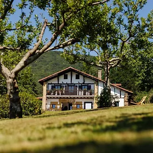 Country house Arotzenea